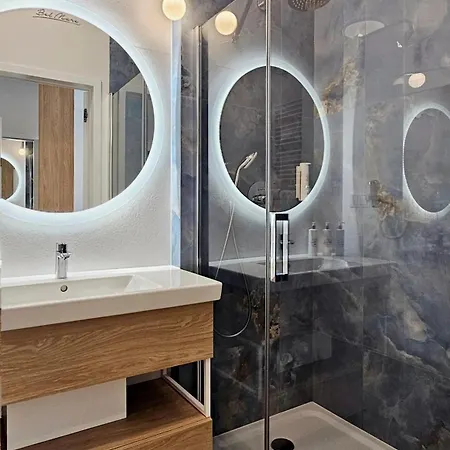 Holidayhomepl Bel Mare F533 Z Sypialnia I Balkonem * Miedzyzdroje